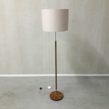 jaren 60/70 vloerlamp met nieuwe kap